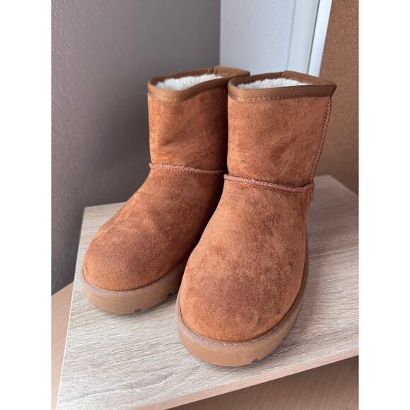 Women's Brown Faux Fur Lined Winter Boots - Size 6 - Picture 2 of 7